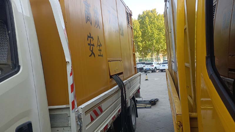 胡市镇如何判断柴油发电机组和UPS电源的切换时间是否符合要求？